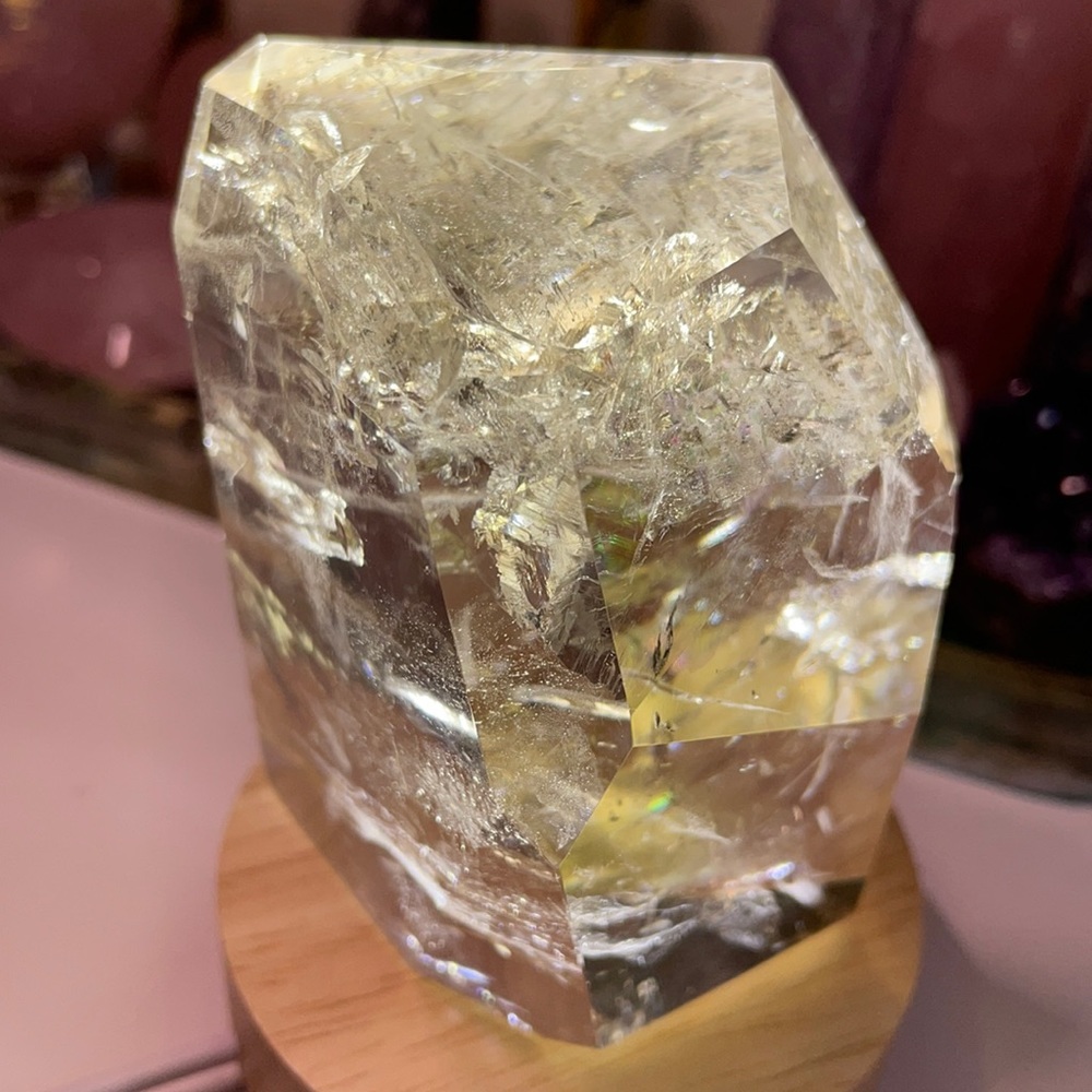 Citrine Gem filled with rainbows 🌈✨💛